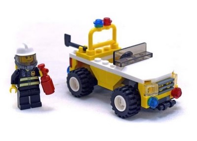 lego 2008 set 20002 4x4 Fire Truck 