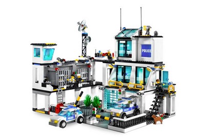 lego 2008 set 7744 Police Headquarters