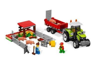 lego 2010 set 7684 Pig Farm and Tractor