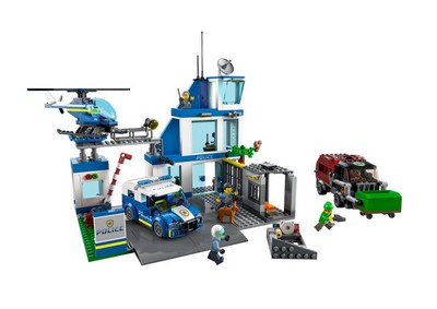 lego 2022 set 60316 Police Station